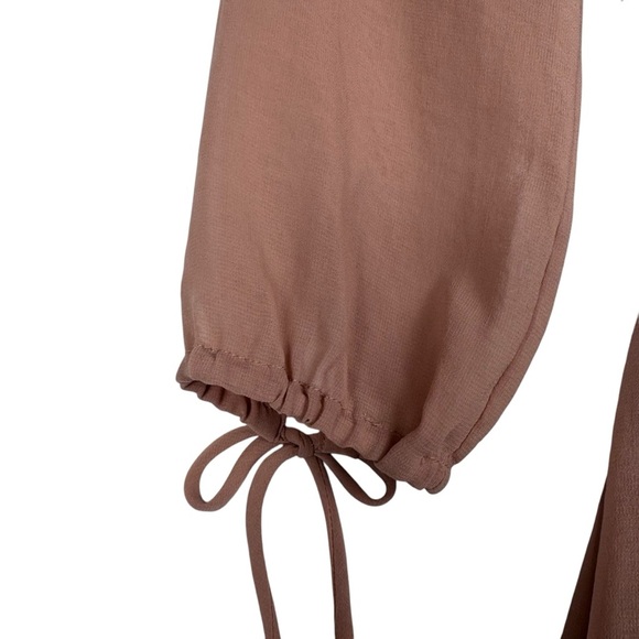 H&M Flowy Ruffles Dress Size 2 V-neck Button front - Picture 3 of 7